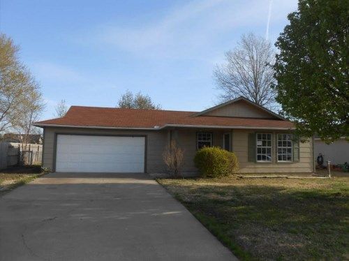 2307 W Beech St, Rogers, AR 72756