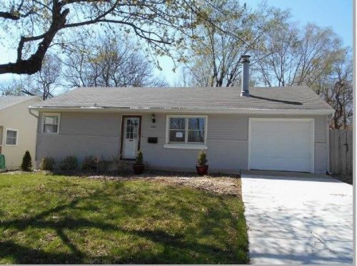 6401 W 82nd Ter, Overland Park, KS 66204