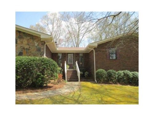 4504 Rosebud Road, Loganville, GA 30052