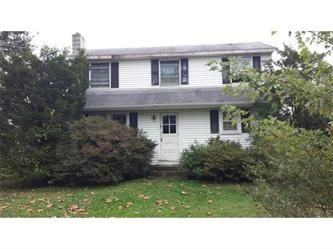 1530 Hilltop Rd, Pottstown, PA 19464
