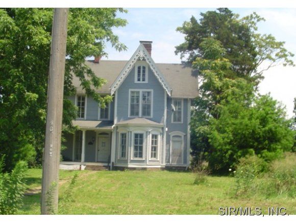 105 S Monroe St, Watson, IL 62473