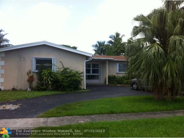 8393 NW 26TH PL, Fort Lauderdale, FL 33322