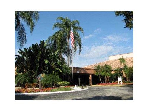 8435 SUNRISE LAKES BLVD # 102, Fort Lauderdale, FL 33322