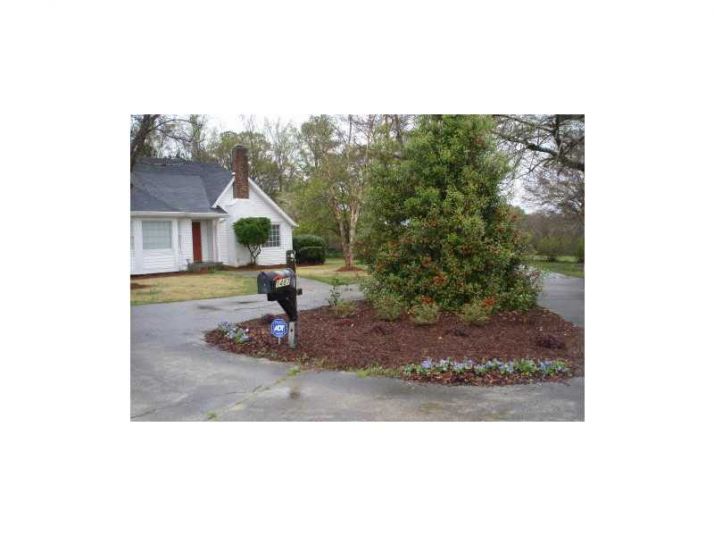 1487 Austin Bridge Road, Douglasville, GA 30134
