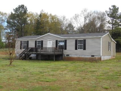 13098 Old Federal R, Carnesville, GA 30521