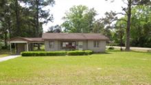 1704 Thomas Blvd Bogalusa, LA 70427