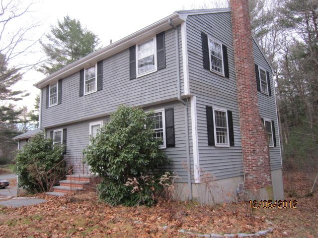 1 Ledgewood Cir, Topsfield, MA 01983