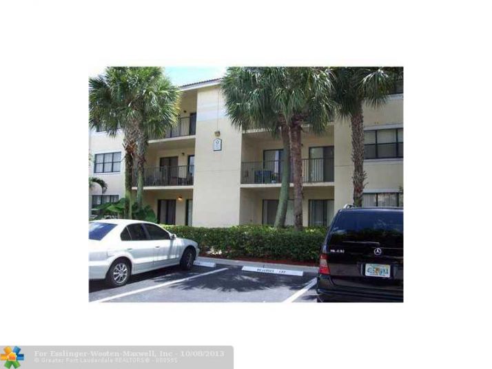 2711 OCEAN CLUB BLVD # 305-2, Hollywood, FL 33019