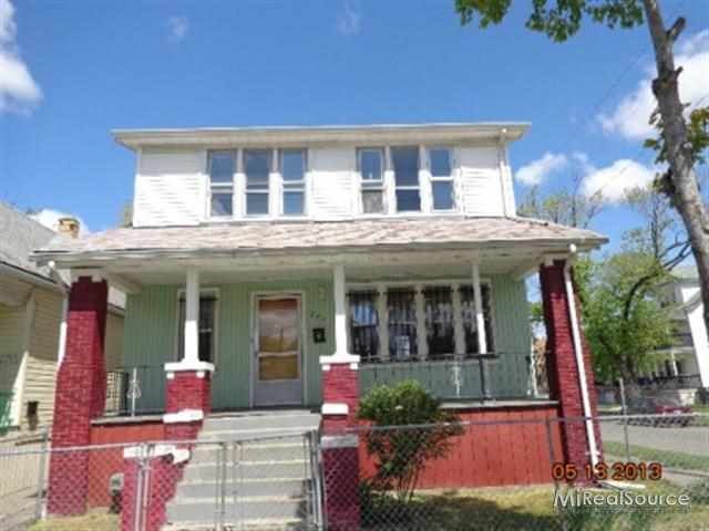 2961 Burnside St, Hamtramck, MI 48212