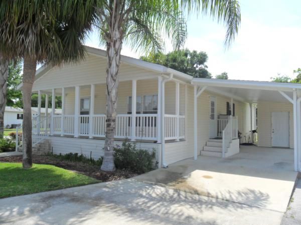 13228 Lime Avenue, Grand Island, FL 32735