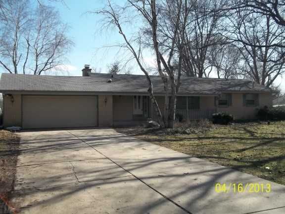 8731 W Sunnyvale Rd, Mequon, WI 53097