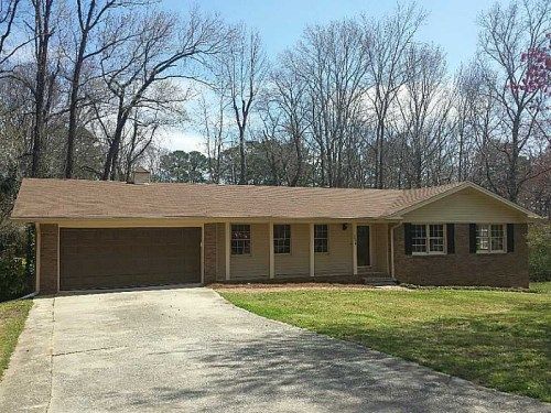 1676 W Kellogg Circle, Douglasville, GA 30134