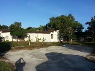 4621 Carver St, Lake Worth, FL 33463
