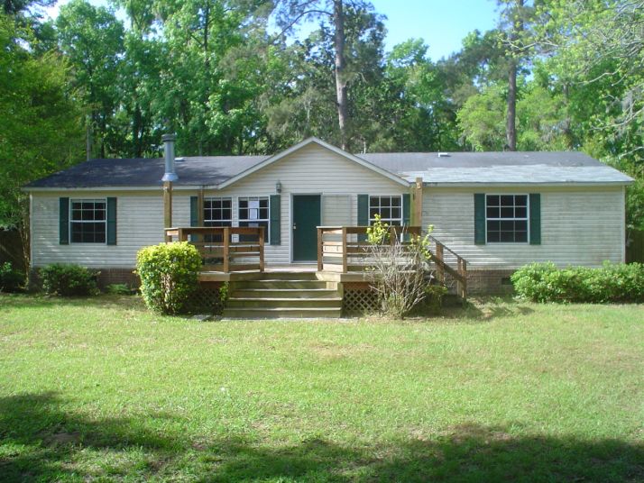 171 Cornfield Ave, Midway, GA 31320