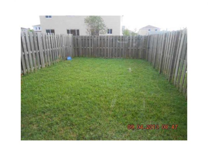 20437 NW 15 AV # 10, Miami, FL 33169