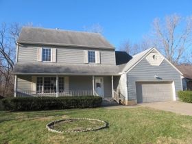 1425 Independence Ct, Leavenworth, KS 66048