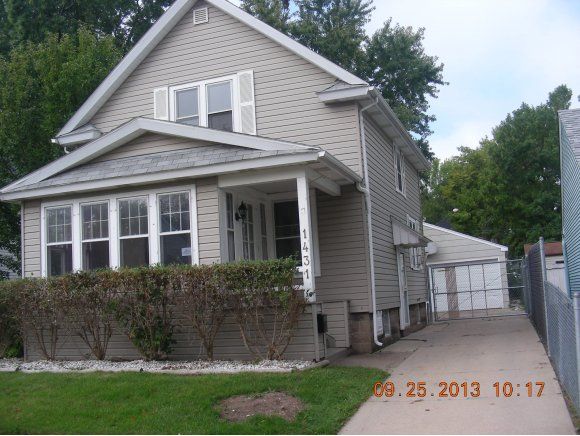 1431 Jefferson St, Oshkosh, WI 54901