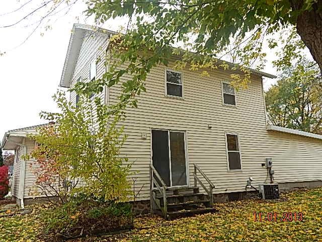 714 E Grand River Ave, Portland, MI 48875