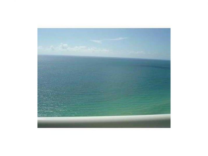 1800 OCEAN DR # 1503, Hallandale, FL 33009
