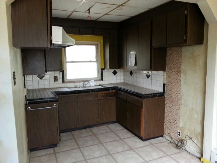 3971 Caely St, Hamtramck, MI 48212