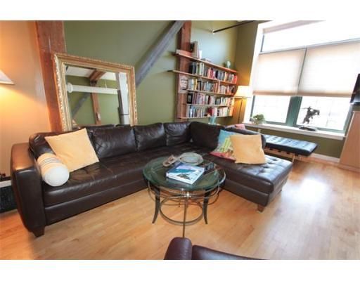 E 1st St #104, Boston, MA 02127