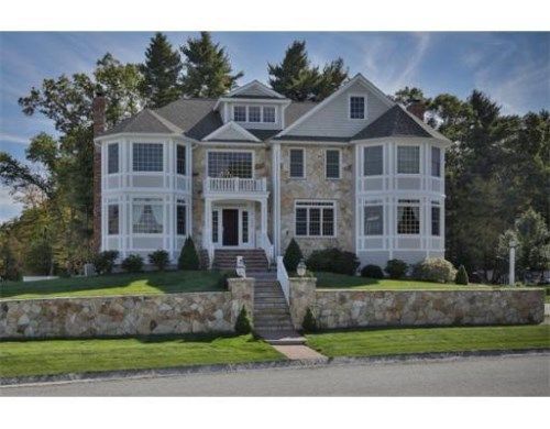 35 Abby Lane, North Andover, MA 01845