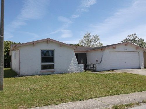 9748 Lakeside Ln, Port Richey, FL 34668
