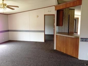 27 Toronto Dr, Montreal, MO 65591