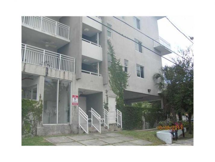 498 SW 2 ST # 203, Miami, FL 33130
