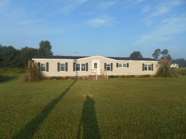 1400 Bizzel Grove Church Rd, Selma, NC 27576