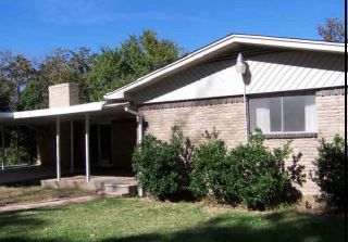 212 N Oaks Dr, Grand Saline, TX 75140