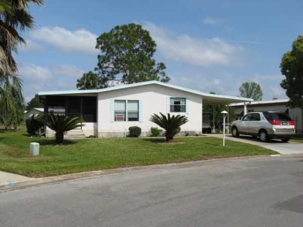 1180 Lake Drive, Grand Island, FL 32735