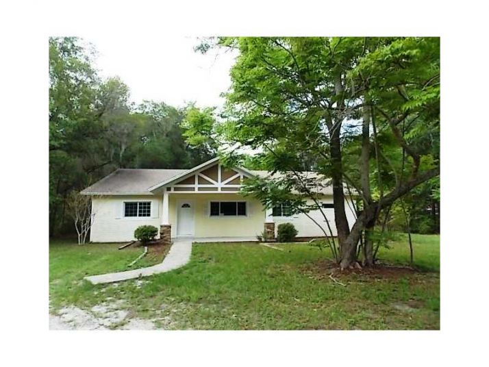 145 S Lakeview Dr, Lake Helen, FL 32744