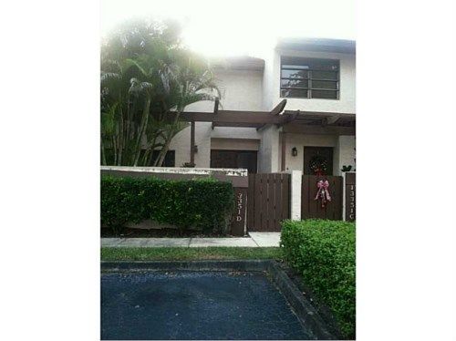 13351 SW 90 TE # D, Miami, FL 33186