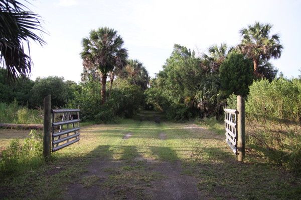 4000 E. SR 46, Geneva, FL 32732