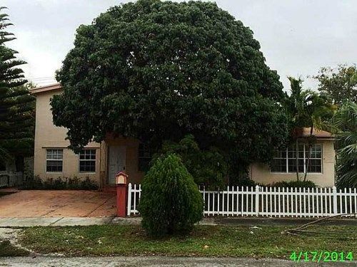 20015 NE 14 CT, Miami, FL 33179