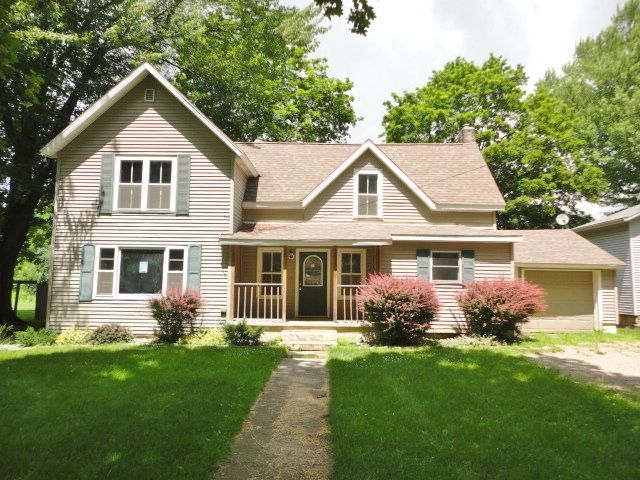 210 W Main St, Elsie, MI 48831
