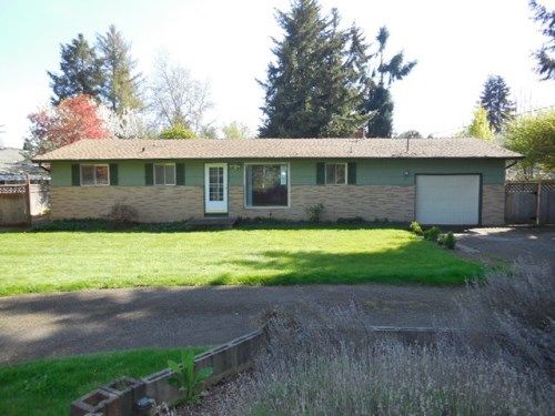 38142 River Drive, Lebanon, OR 97355