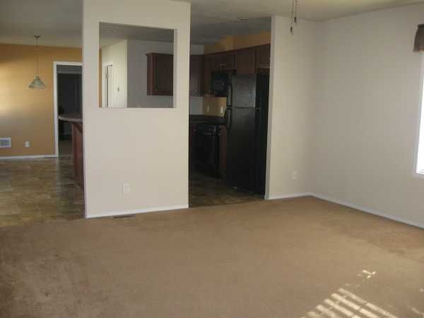 25251 Oxford, Trenton, MI 48183