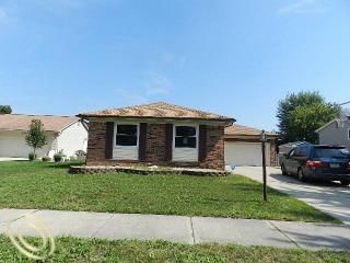 21083 Wellington St, Trenton, MI 48183