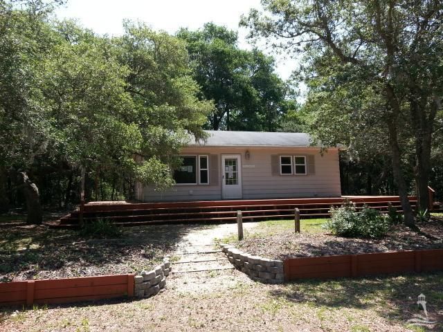 301 E Yacht Dr, Oak Island, NC 28465