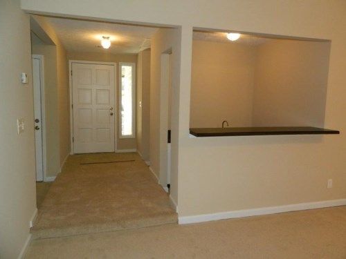 1038 Park Forest Drive Nw, Lilburn, GA 30047