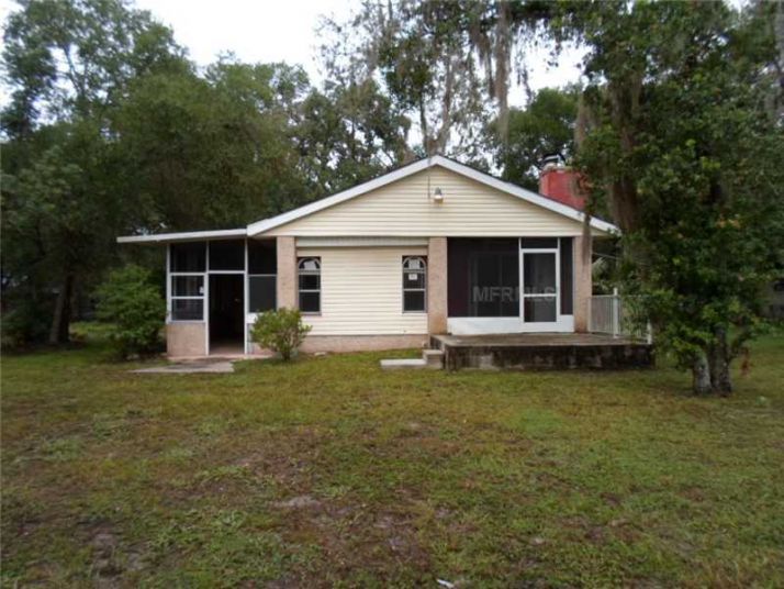 37333 Chicago Ave, Umatilla, FL 32784