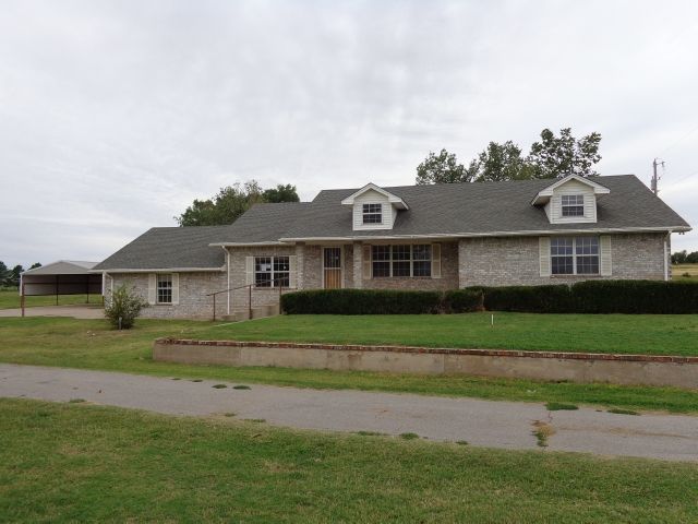 709 W Dutton Rd, Pocasset, OK 73079