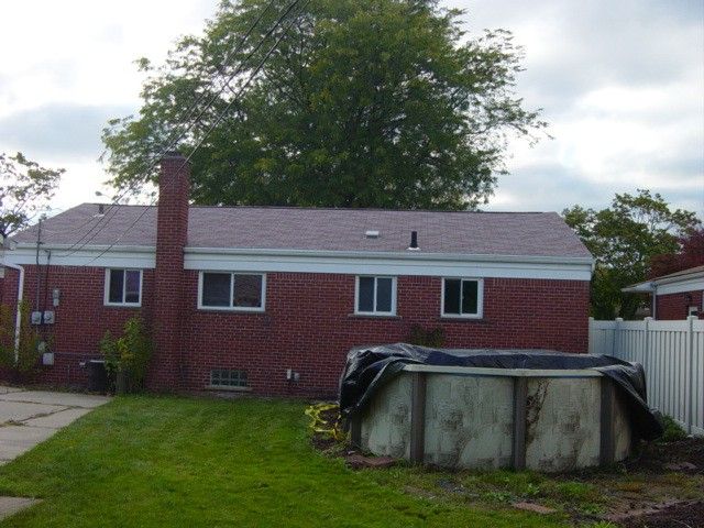 1855 Newman, Trenton, MI 48183