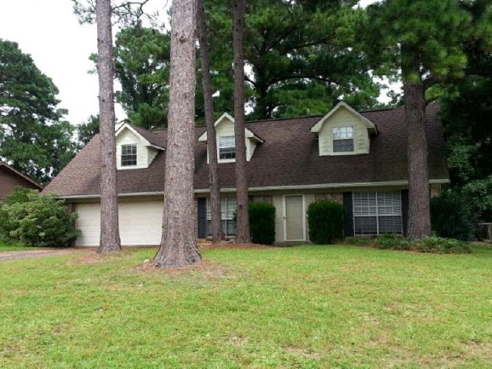 555 Stuart Street, Daphne, AL 36526