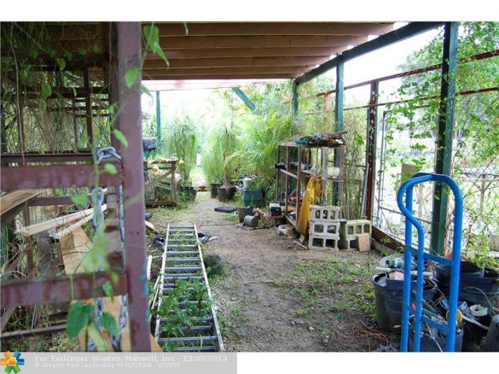 15380 SW 232ND ST, Miami, FL 33170