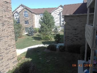 310 Cunat Blvd Apt #2G, Richmond, IL 60071