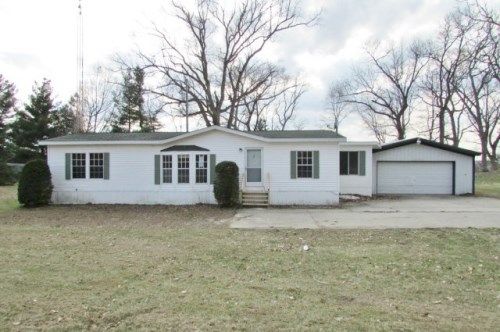 60148 Corey Lake Rd, Three Rivers, MI 49093