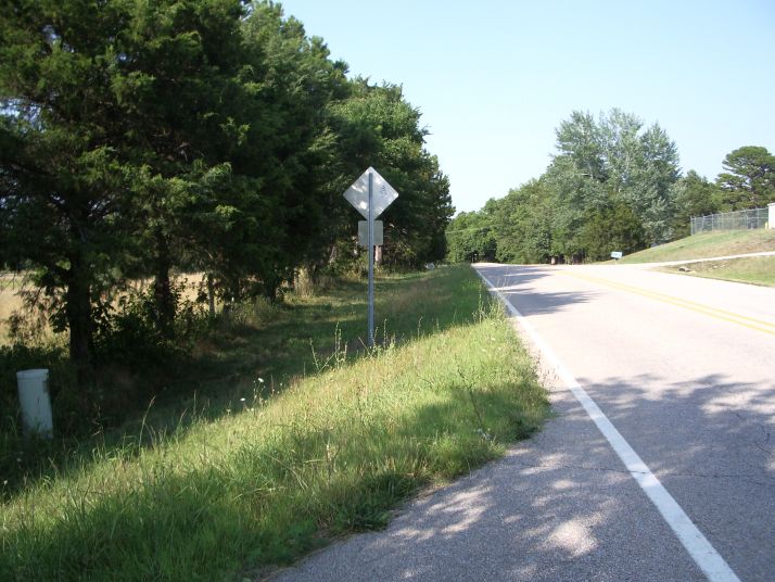 Hwy 23 N, Eureka Springs, AR 72631